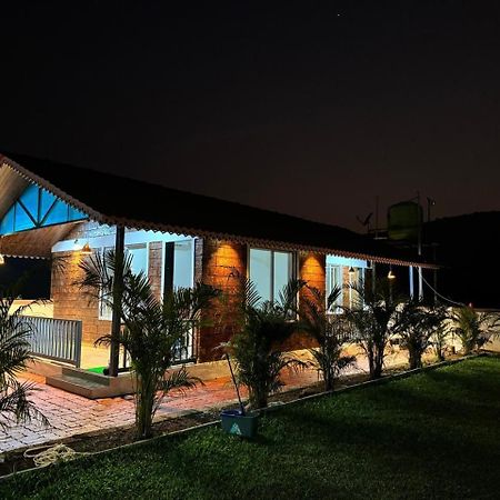 Villa S K Farm Poinad Esterno foto