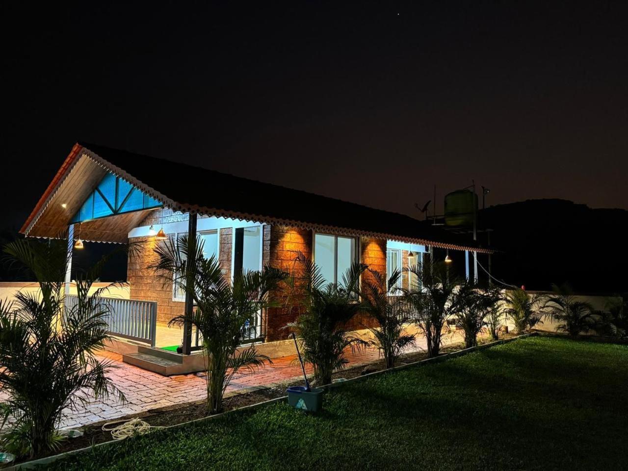 Villa S K Farm Poinad Esterno foto